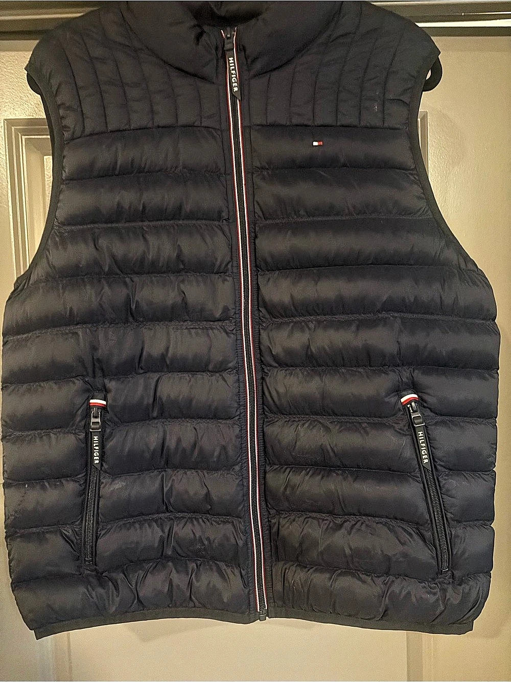 Tommy Hilfiger Men's Packable Puffer Vest Navy Blue & Blue Medium